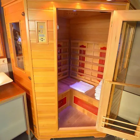 Prázdninový dům Wonderful With Sauna In *